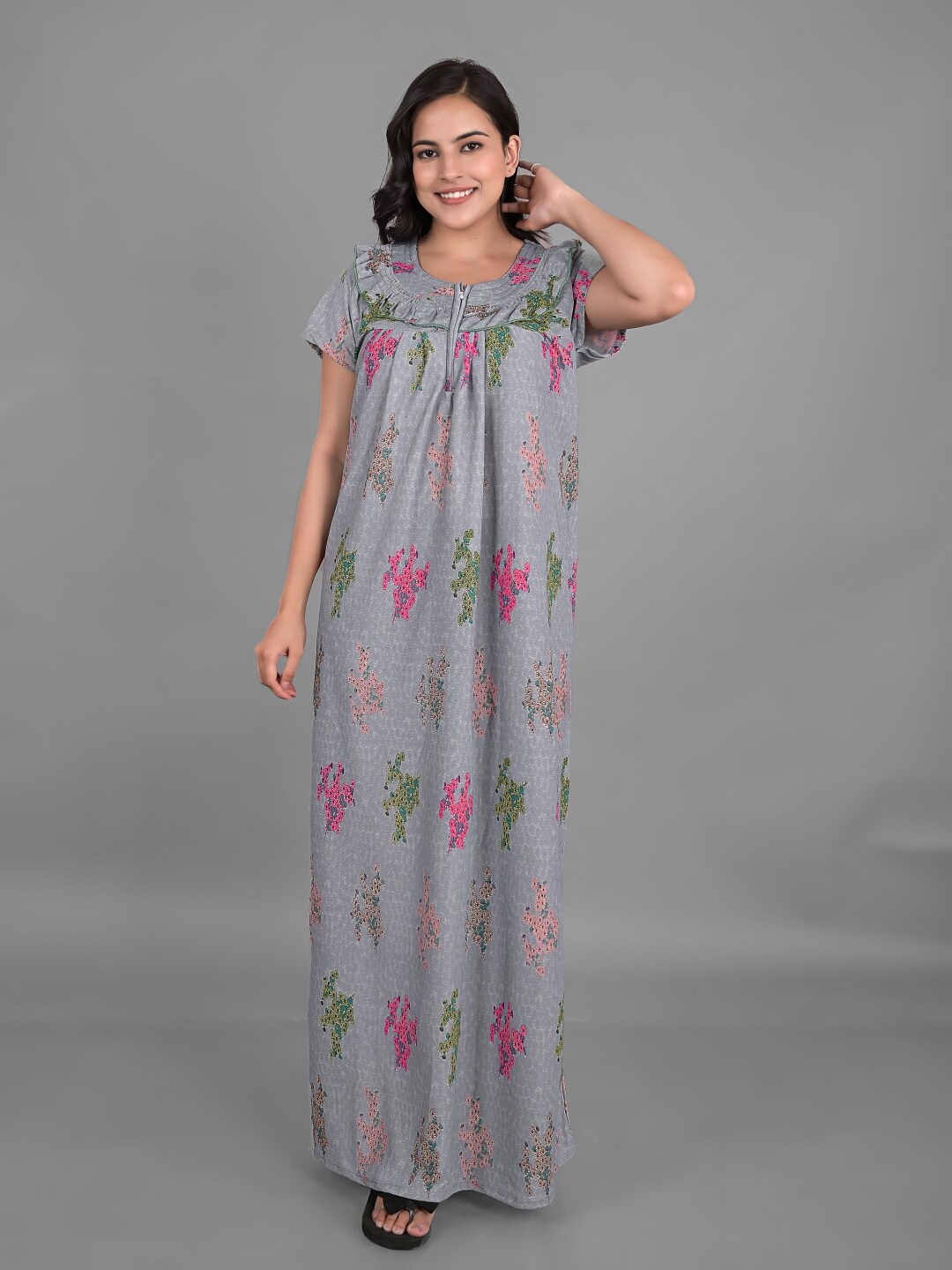

Apratim Floral Printed Maxi Nightdress, Grey