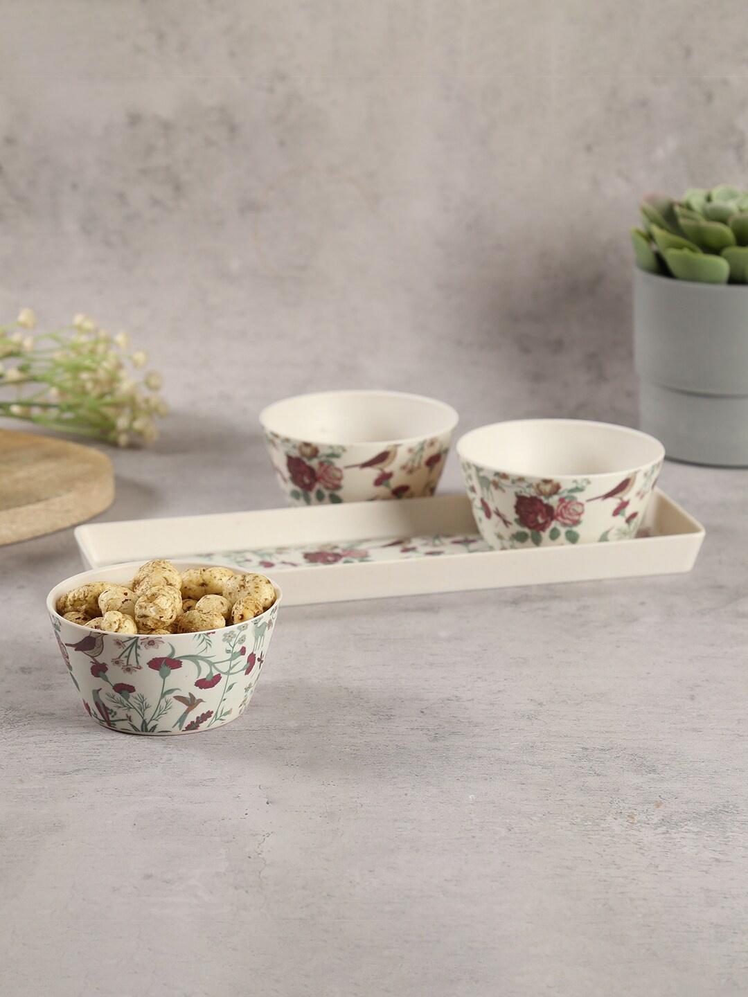 

India Circus by Krsnaa Mehta 4 Pcs Cream-Colored & Maroon Printed Ceramic Bowls & Tray Set