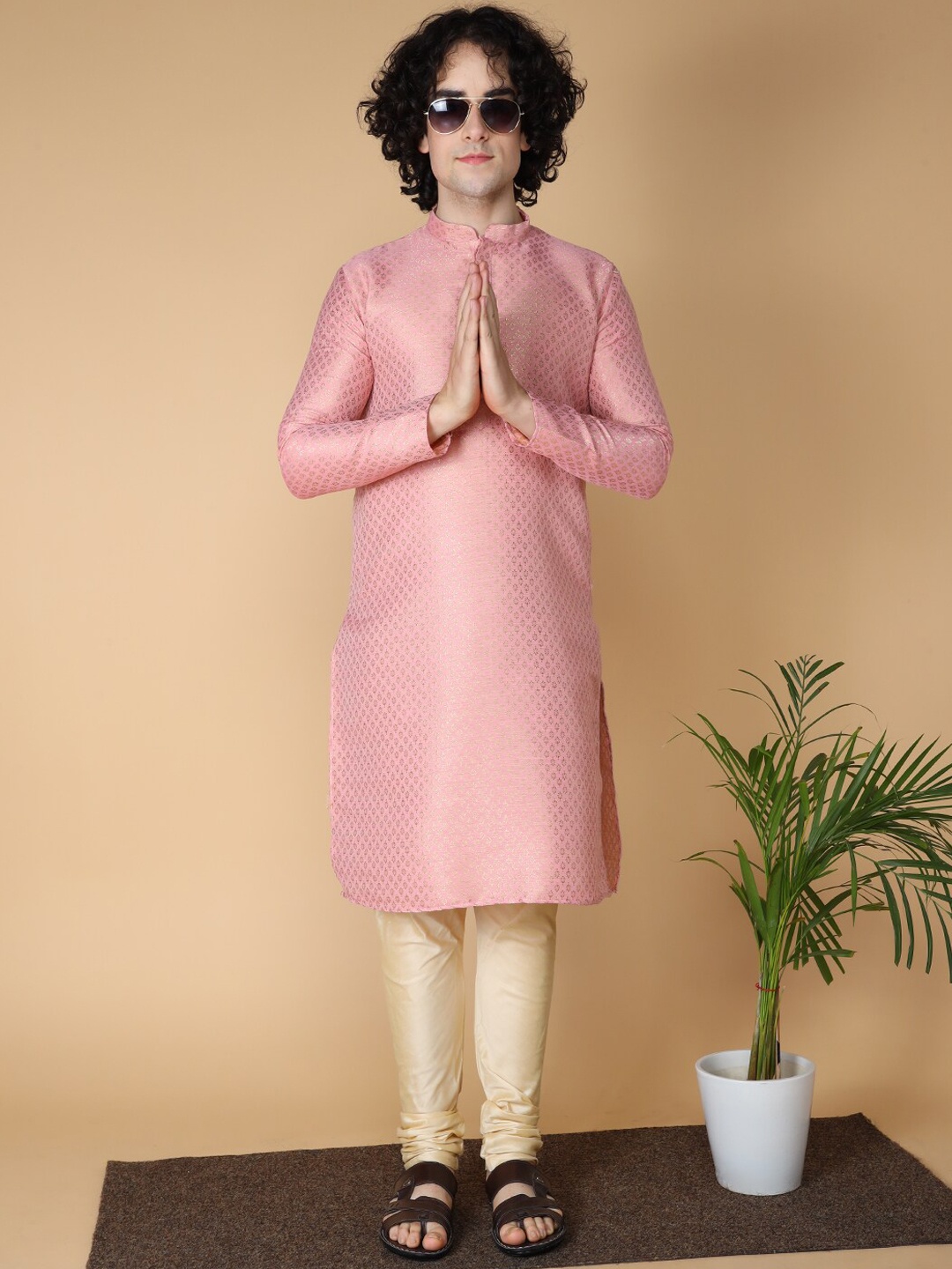 

NAMASKAR Ethnic Motifs Woven Design Mandarin Collar Silk Kurta, Pink