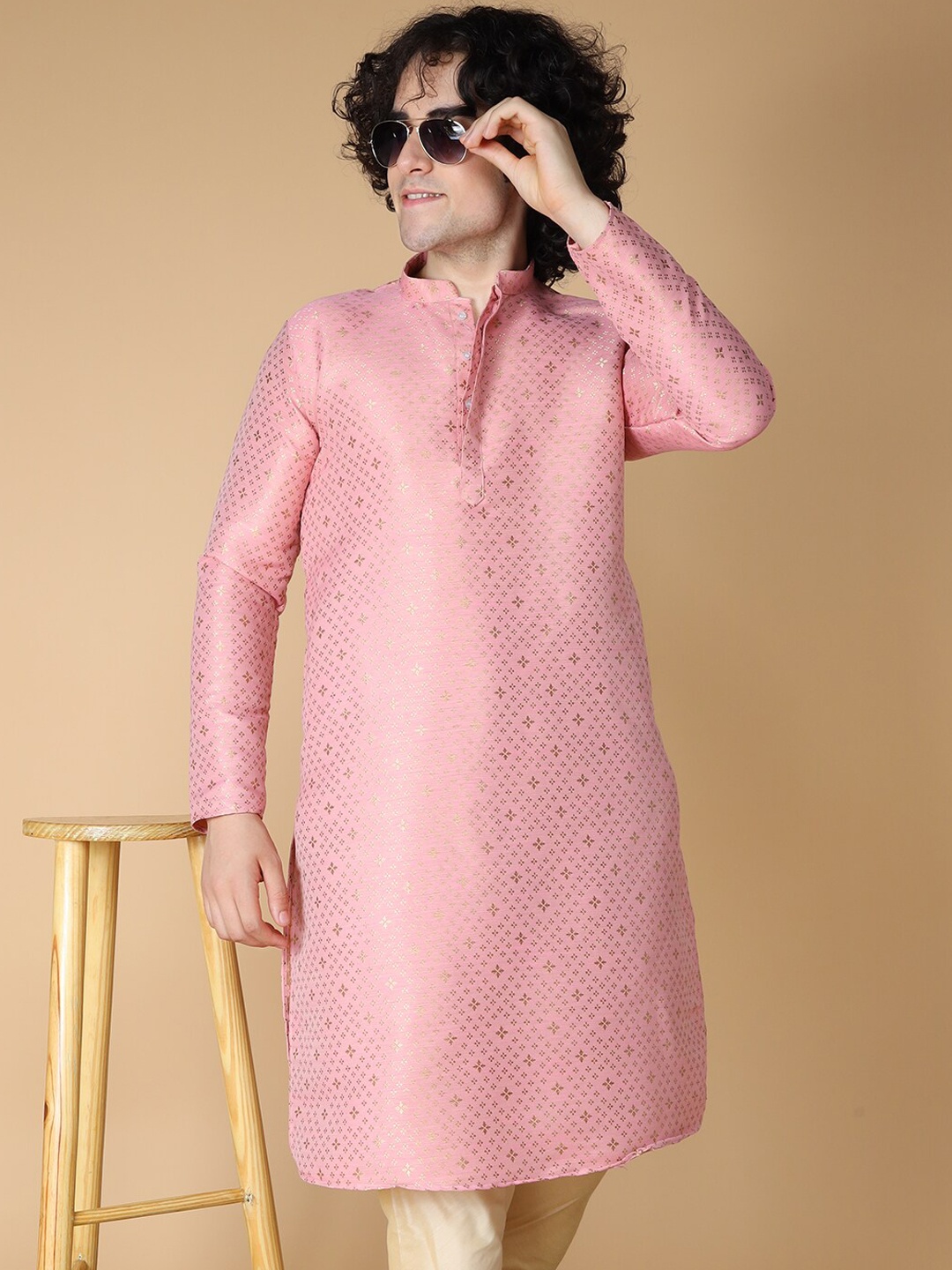 

NAMASKAR Ethnic Motifs Woven Design Kurta, Pink