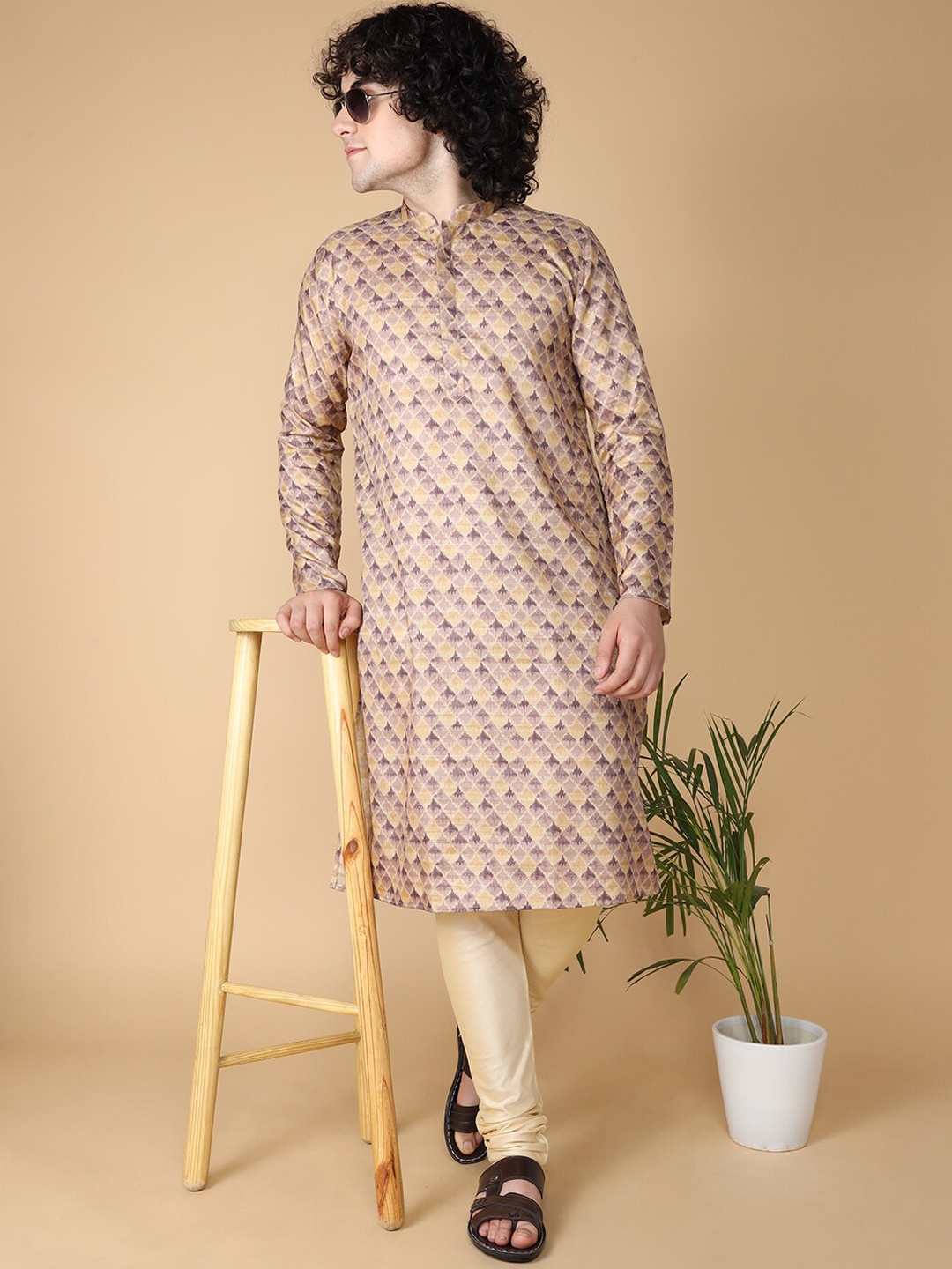 

NAMASKAR Geometric Printed Pure Silk Kurta, Brown