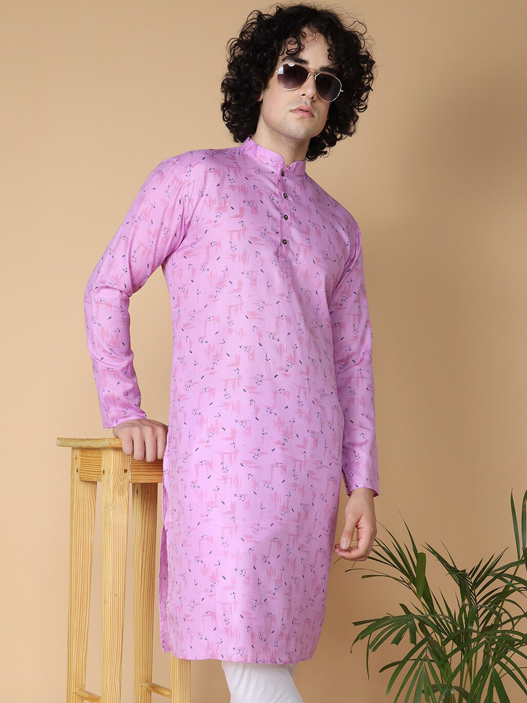 

NAMASKAR Abstract Printed Mandarin Collar Cotton Kurta, Purple
