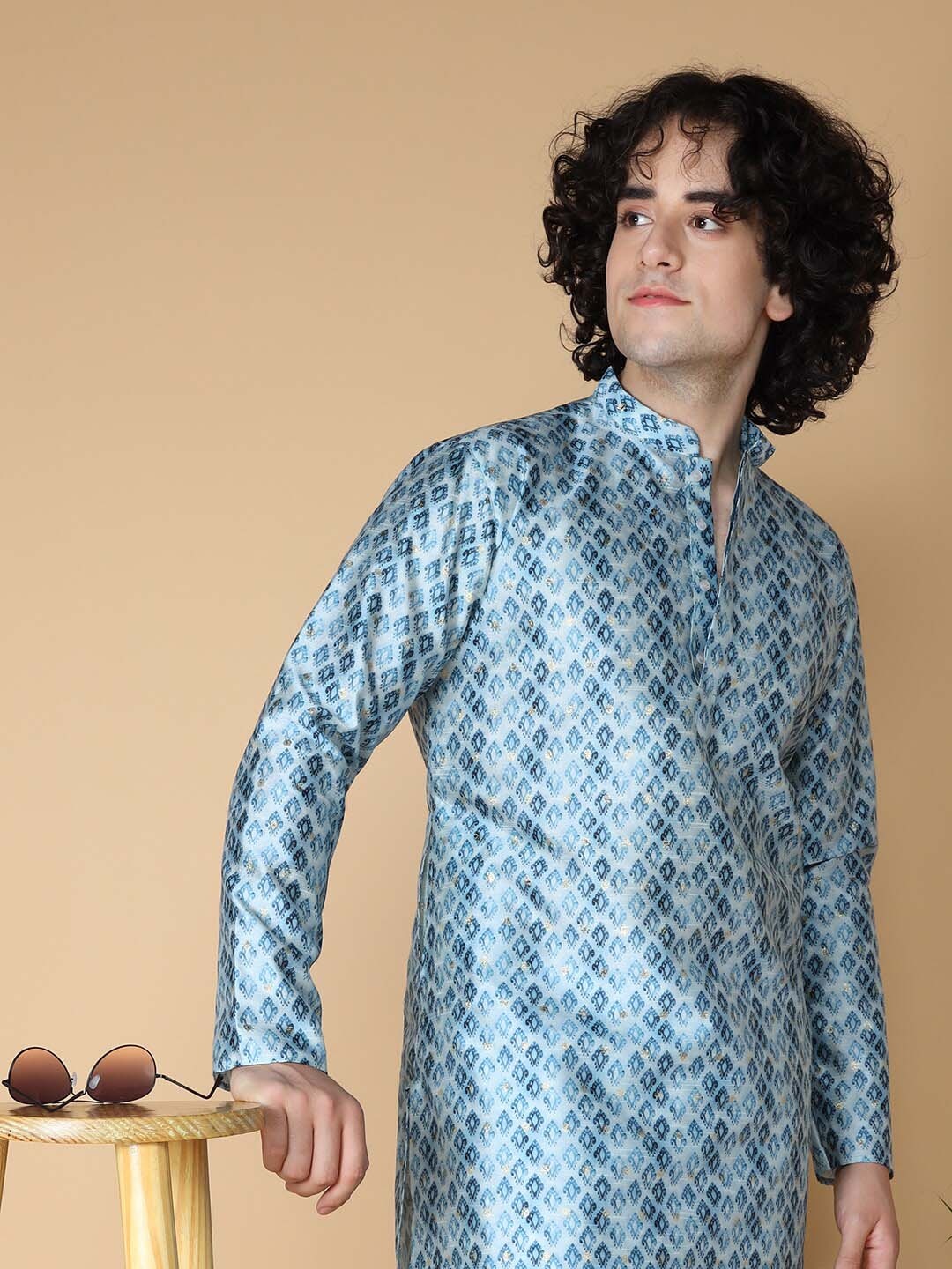 

NAMASKAR Men Ethnic Motifs Printed Silk Kurta, Sea green