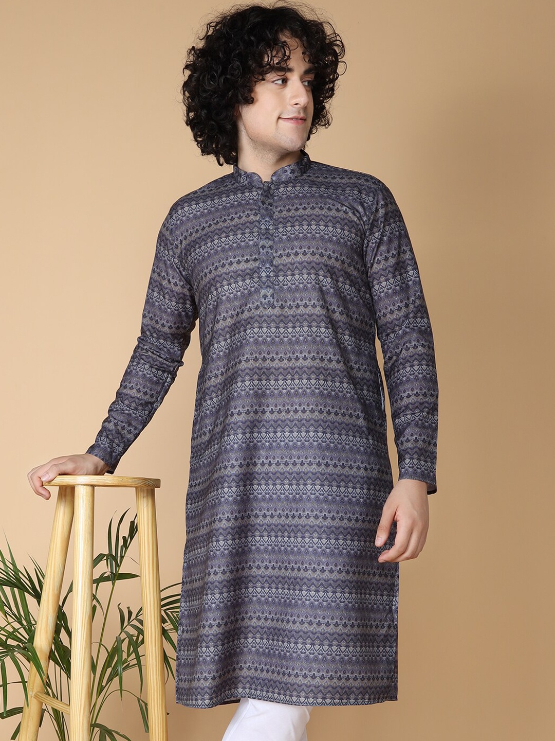 

NAMASKAR Geometric Printed Cotton Kurta, Grey