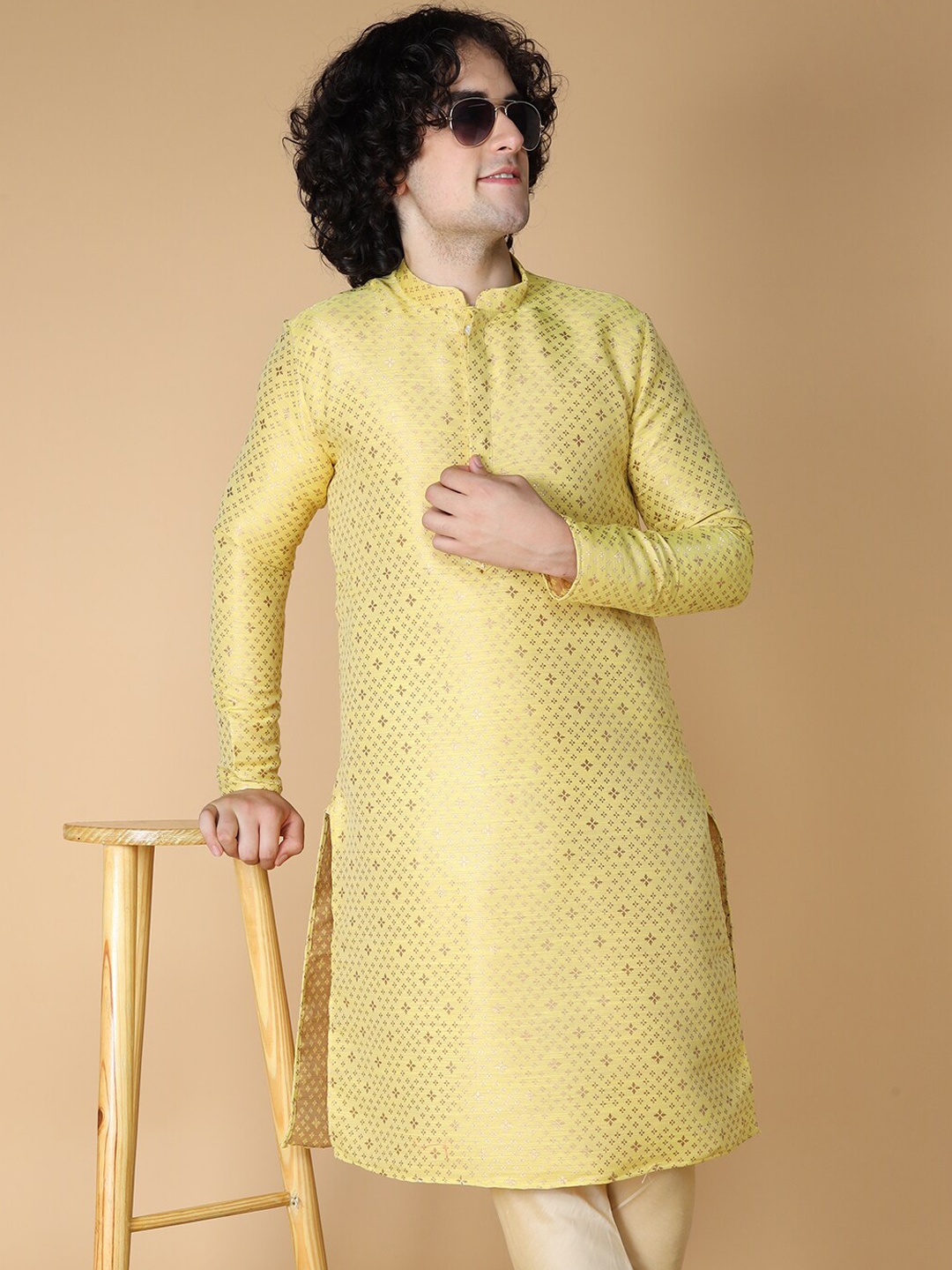 

NAMASKAR Ethnic Motifs Woven Design Jacquard Kurta, Yellow