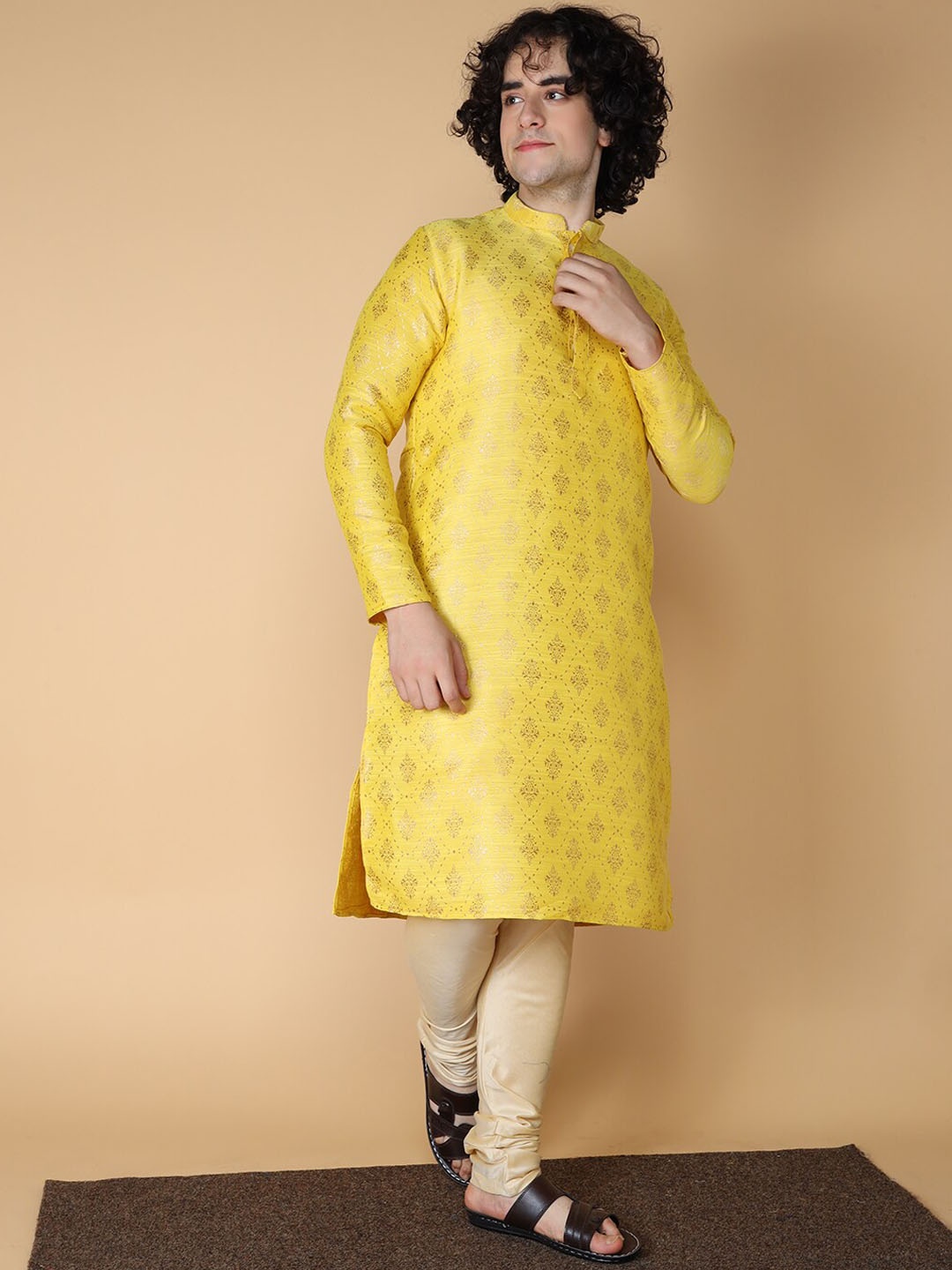 

NAMASKAR Floral Woven Design Mandarin Collar Jacquard Kurta, Yellow