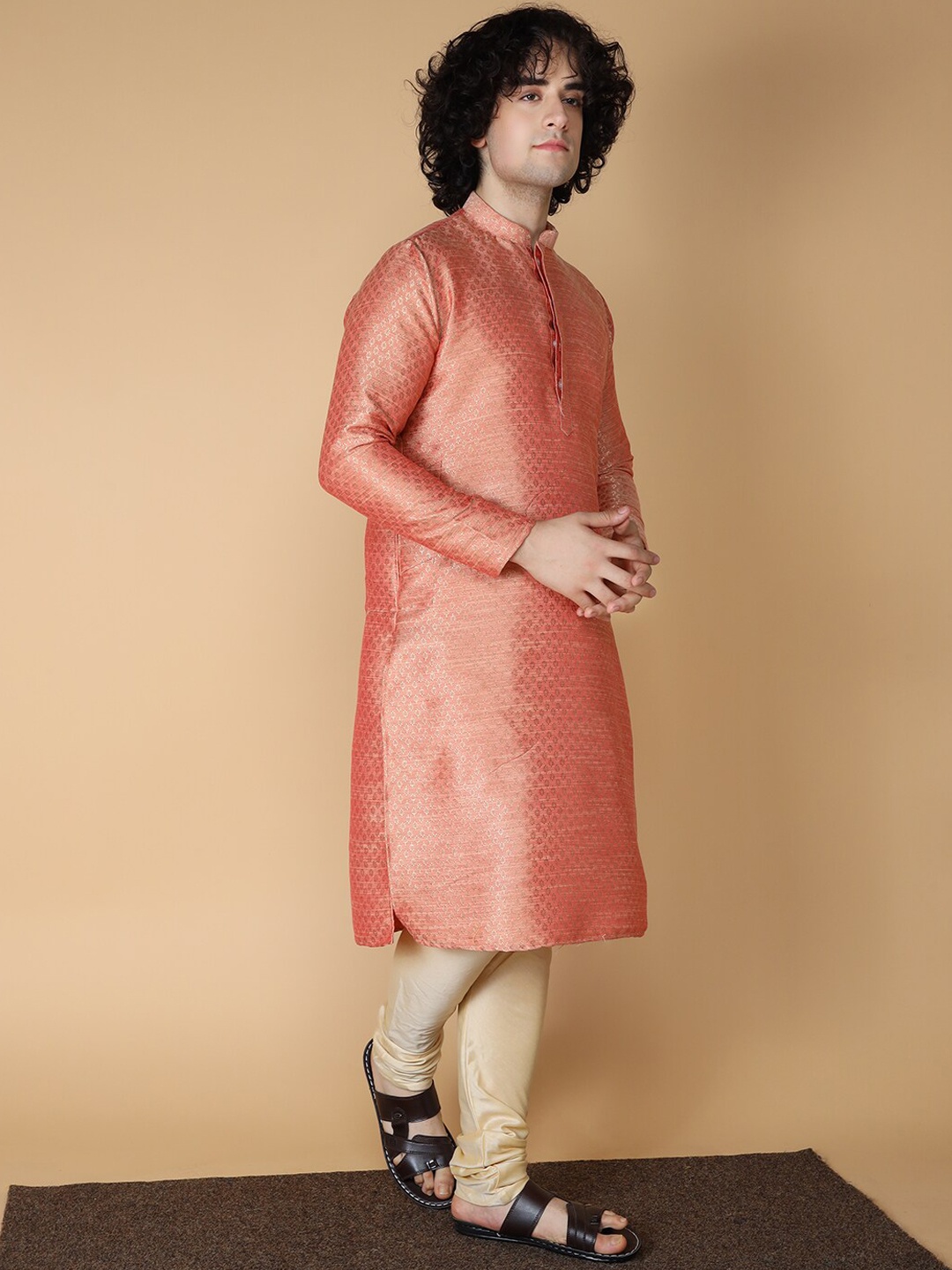 

NAMASKAR Ethnic Motifs Woven Design Mandarin Collar Silk Kurta, Red