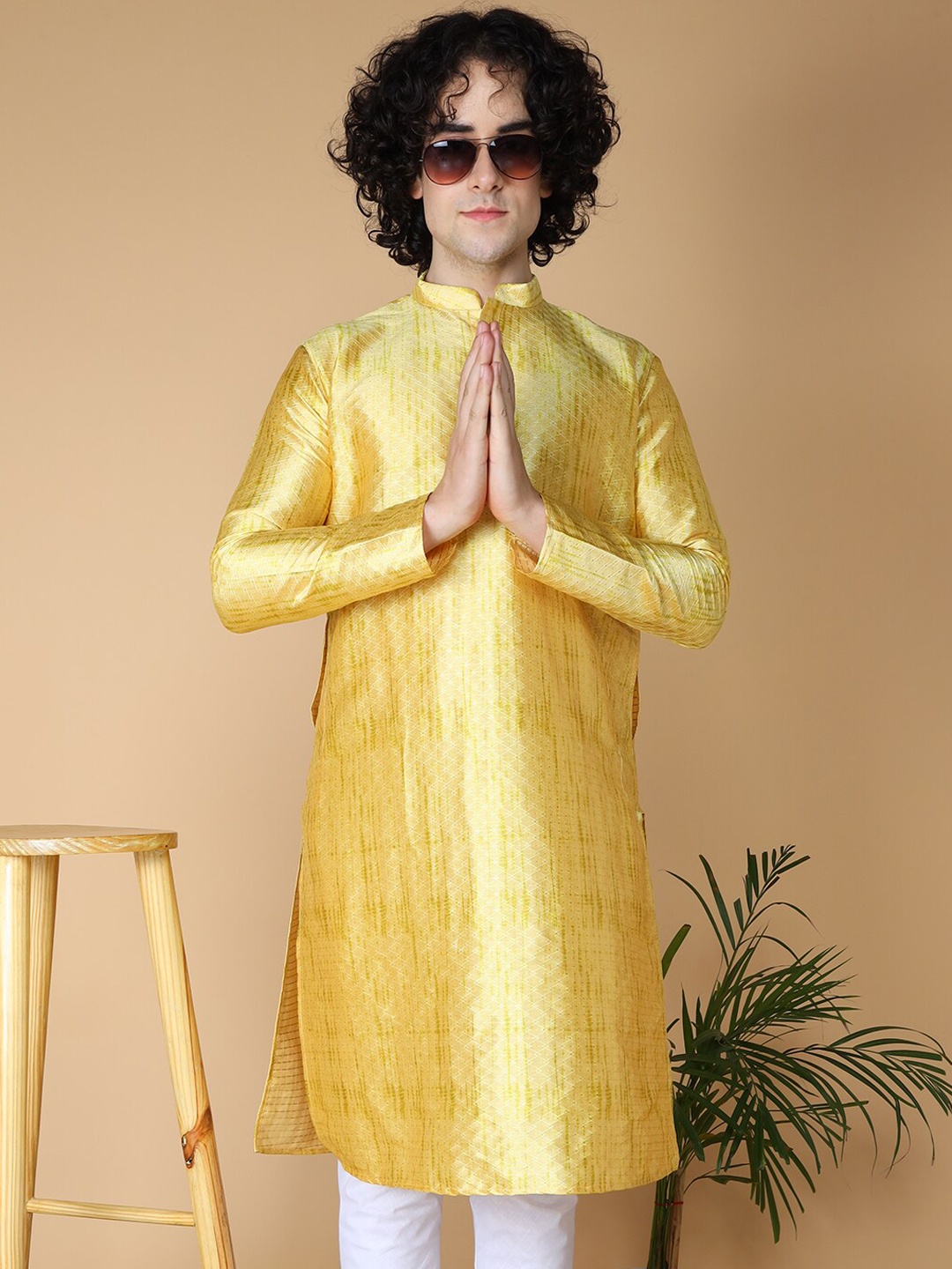 

NAMASKAR Geometric Woven Design Mandarin Collar Silk Kurta, Yellow