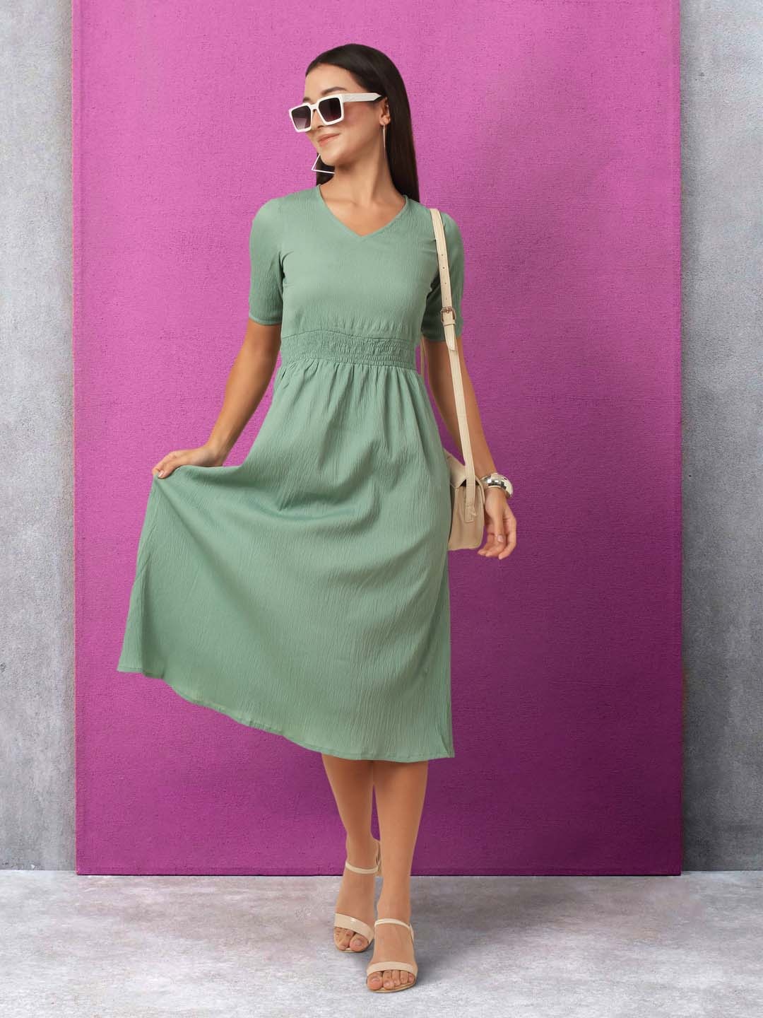 

RAISIN V-Neck Puff Sleeves Crepe Fit & Flare Midi Dress, Green