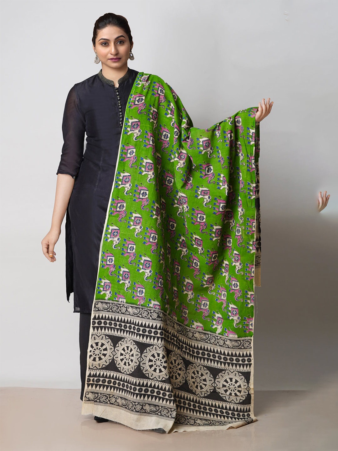 

Unnati Silks Ethnic Motifs Printed Pure Cotton Kalamkari Dupatta, Green
