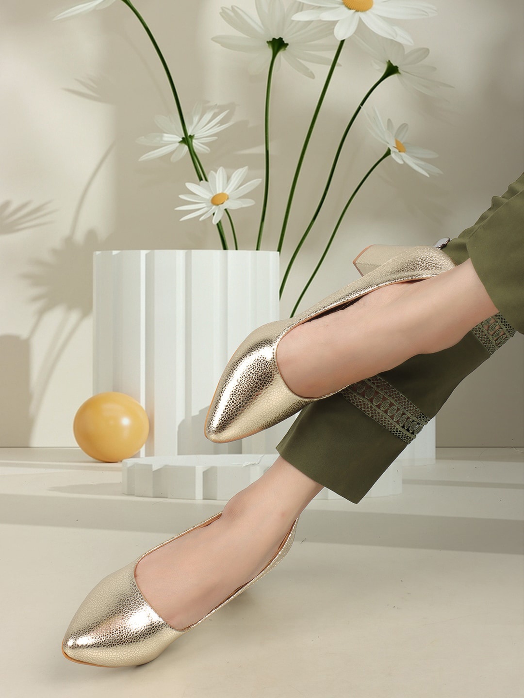 

ELLE Textured Pumps Block Heels, Gold