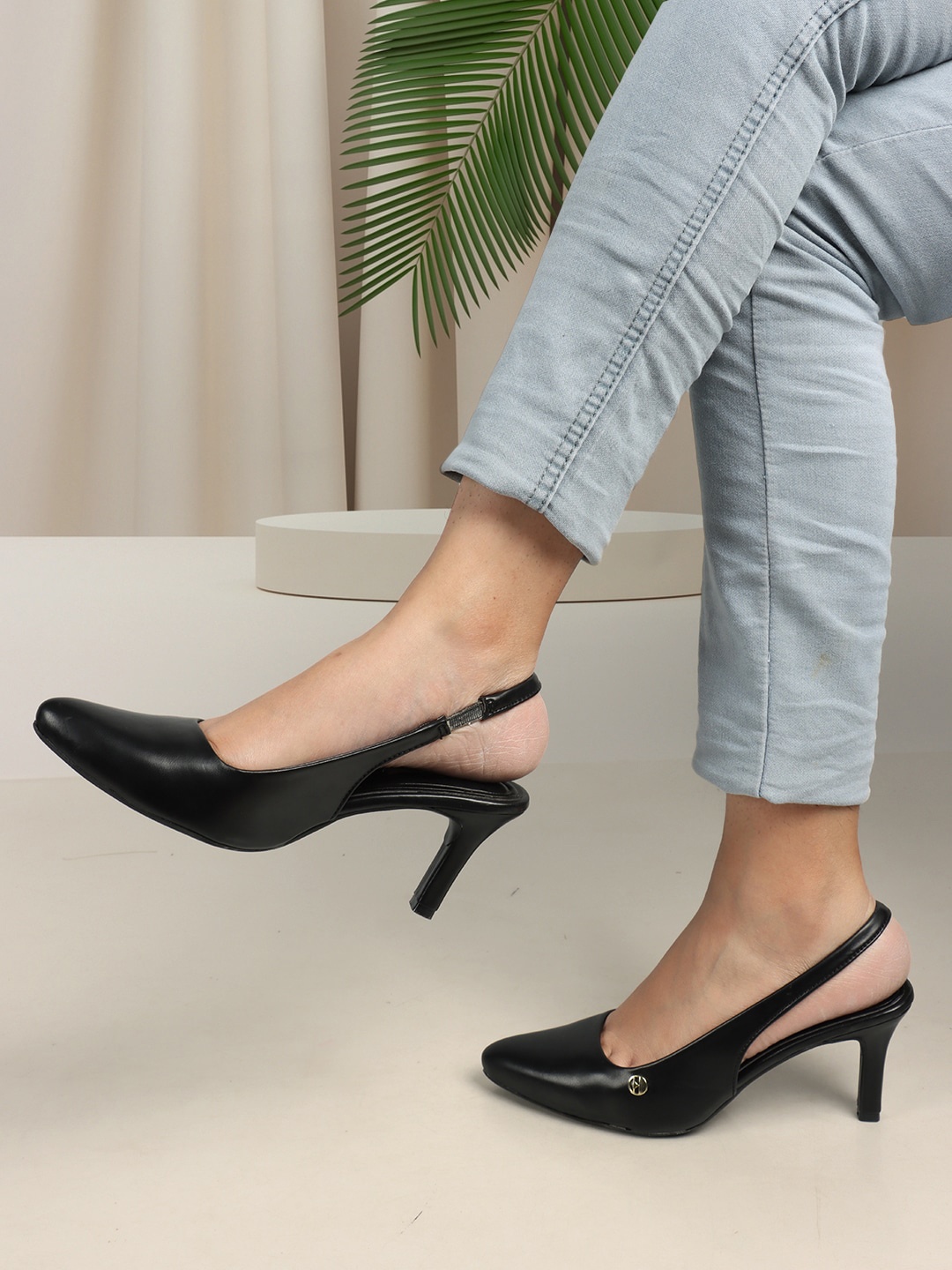 

ELLE Pointed Toe Slim Heels, Black