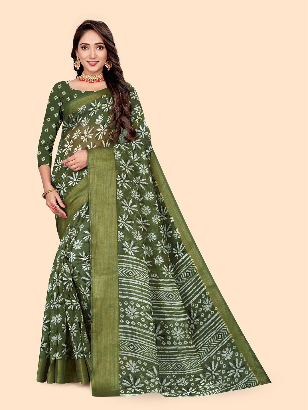 

Dori Floral Print Zari Cotton Blend Saree With Blouse Piece, Green