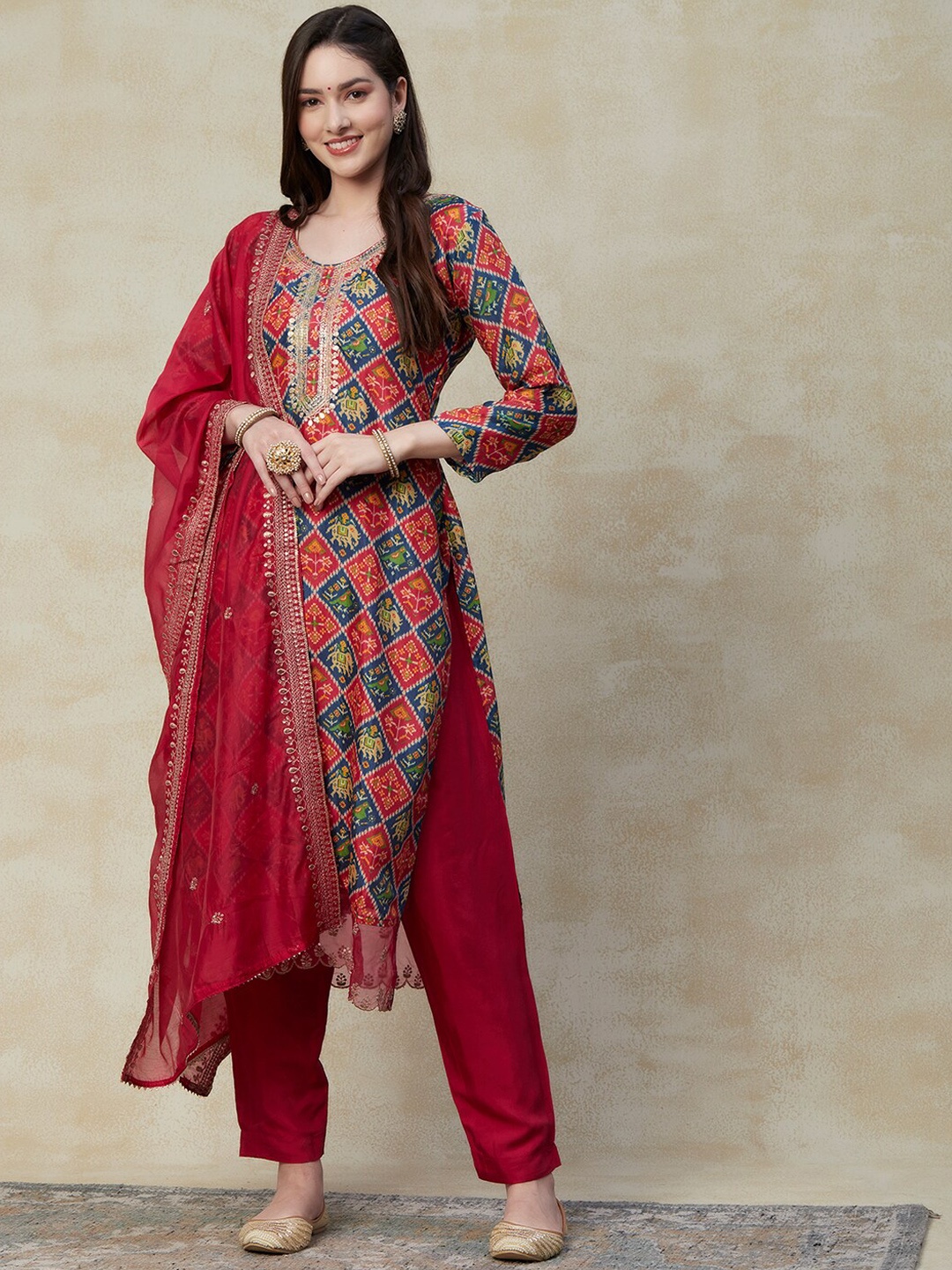 

FASHOR Red Ethnic Motifs Printed Zari Kurta With Trousers & With Dupatta