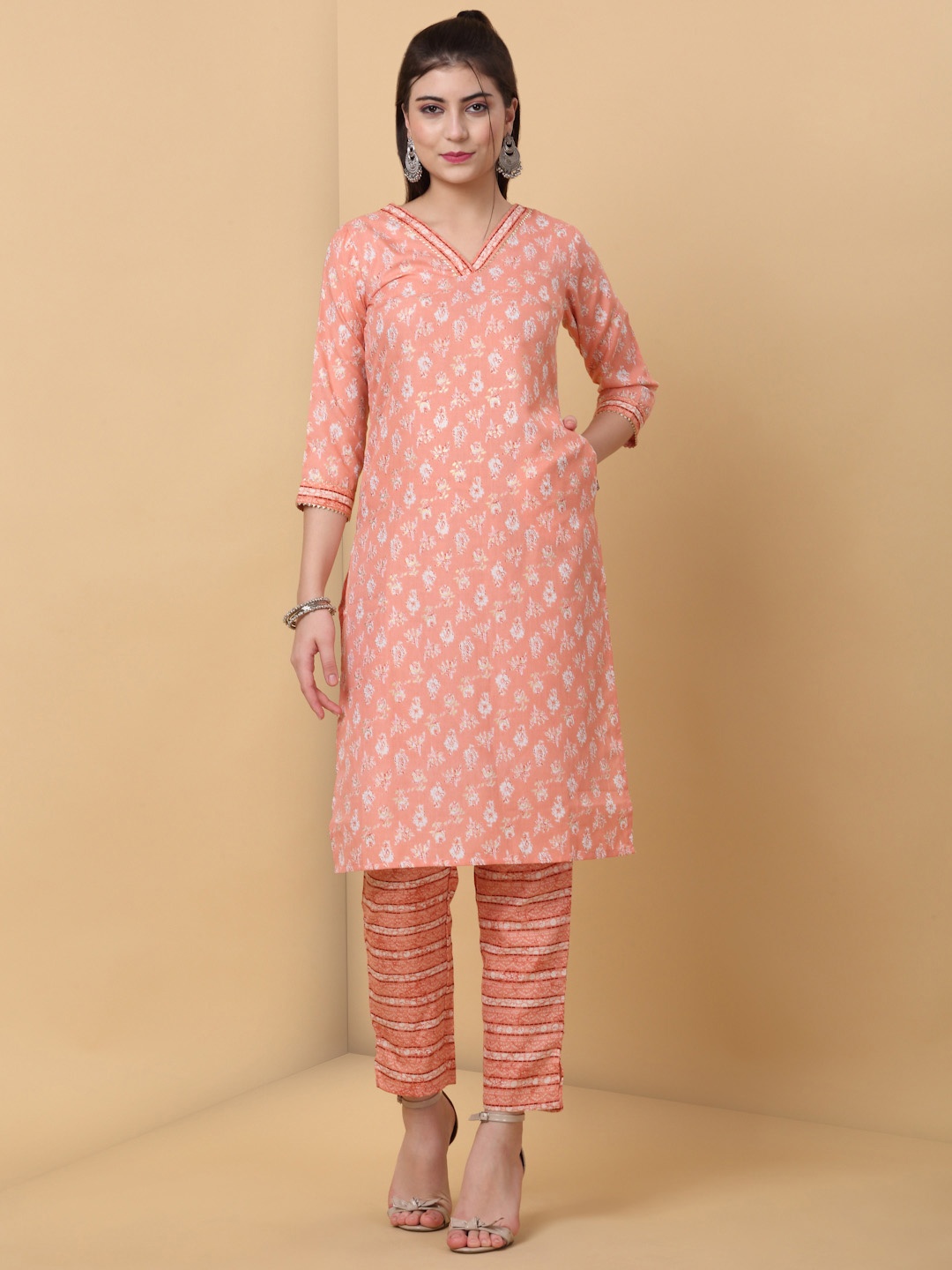 

RAISIN Floral Printed Regular Pure Cotton Kurta With Trousers, Peach