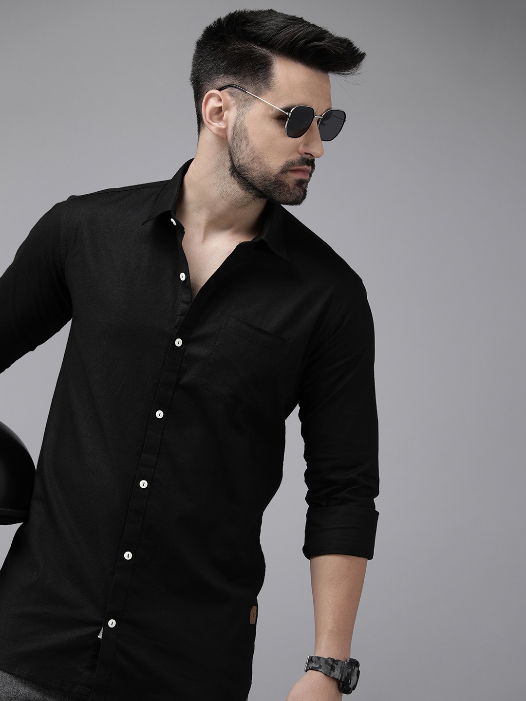 

Roadster Men Slim Fit Opaque Casual Shirt, Black