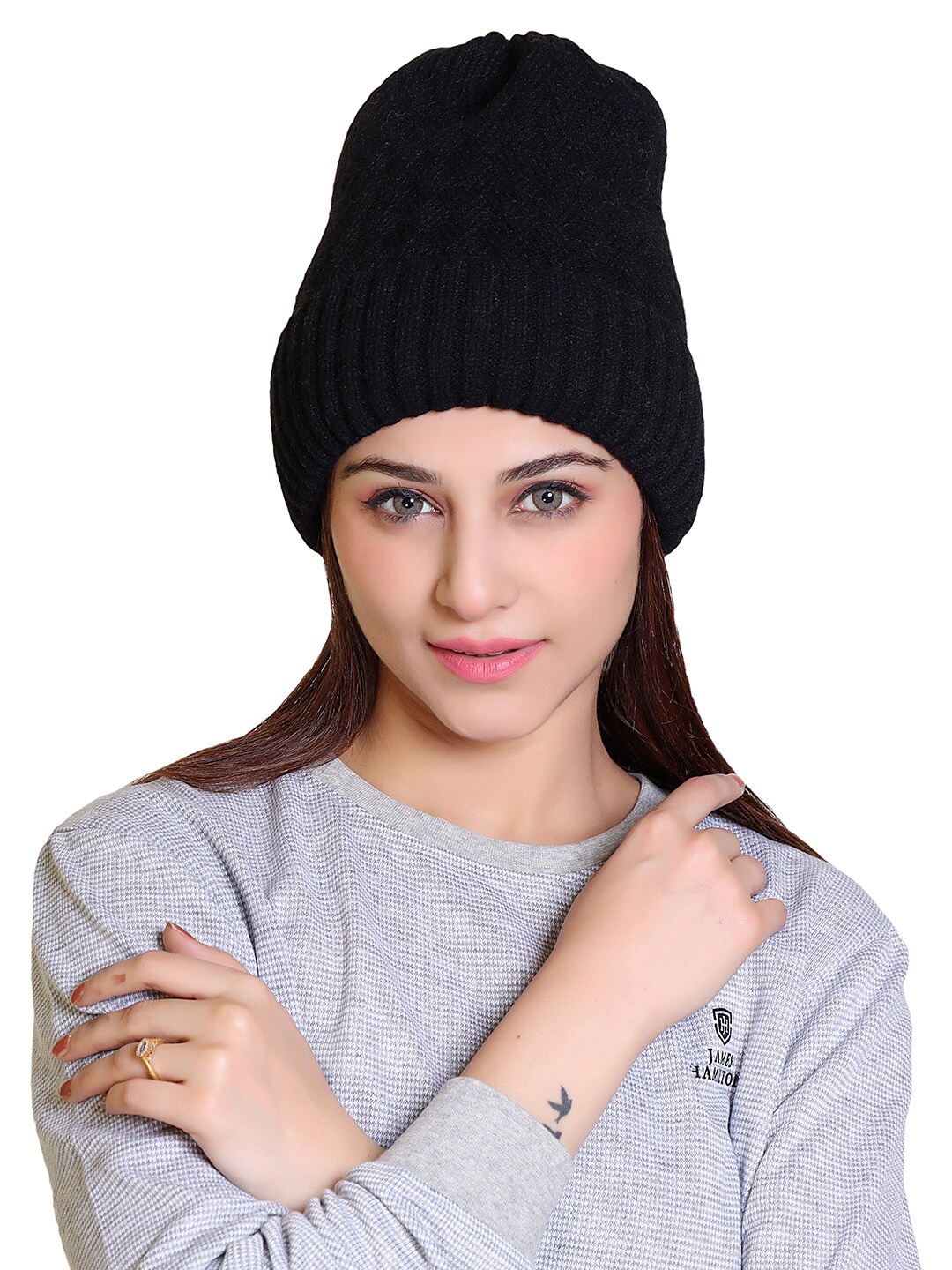 

Gajraj Unisex Self Design Woollen Beanie, Black