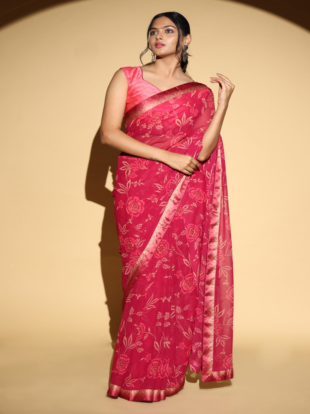 

Atulyam Tex World Floral Poly Georgette Saree With Blouse Piece, Pink