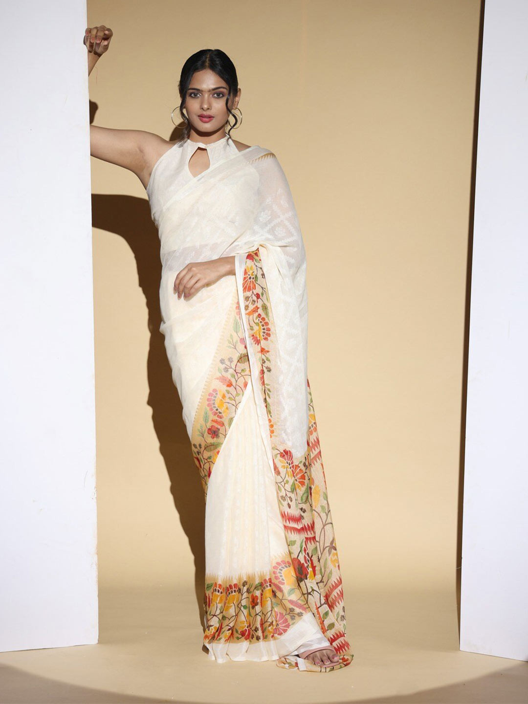 

Atulyam Tex World Floral Printed Satin Saree, White