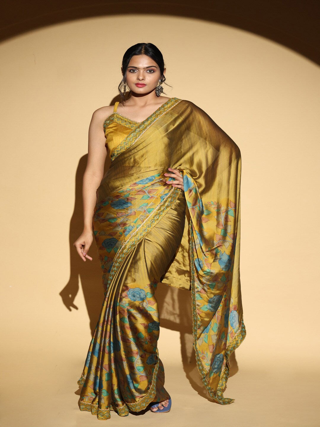 Atulyam Tex World Floral Printed Saree, Olive