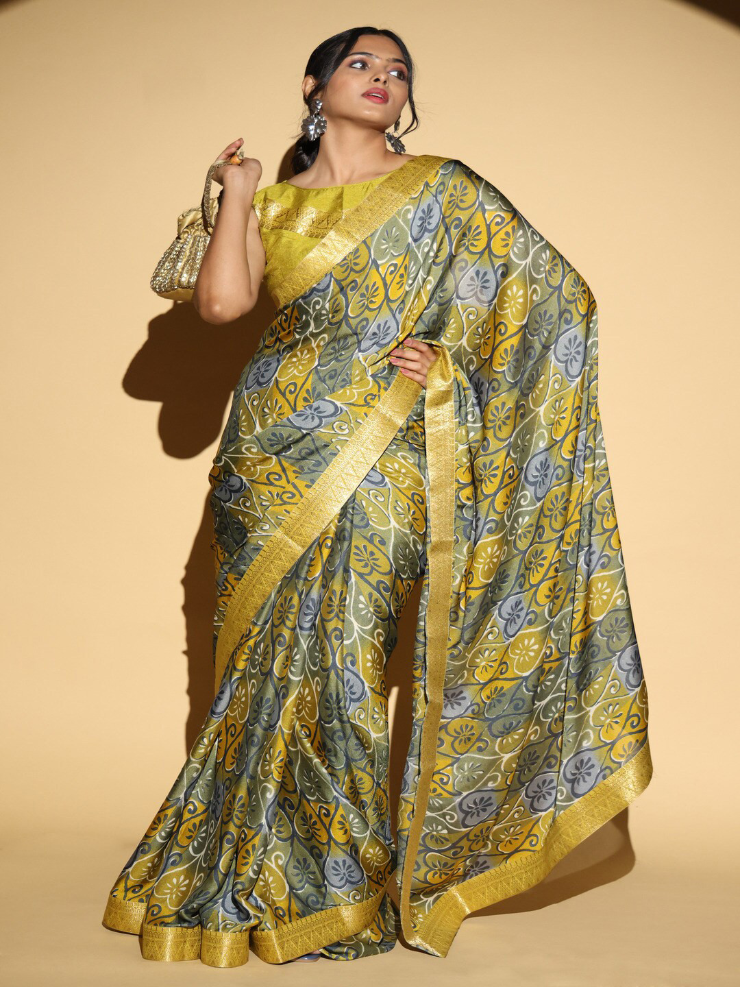 

Atulyam Tex World Floral Printed Zari Saree, Grey