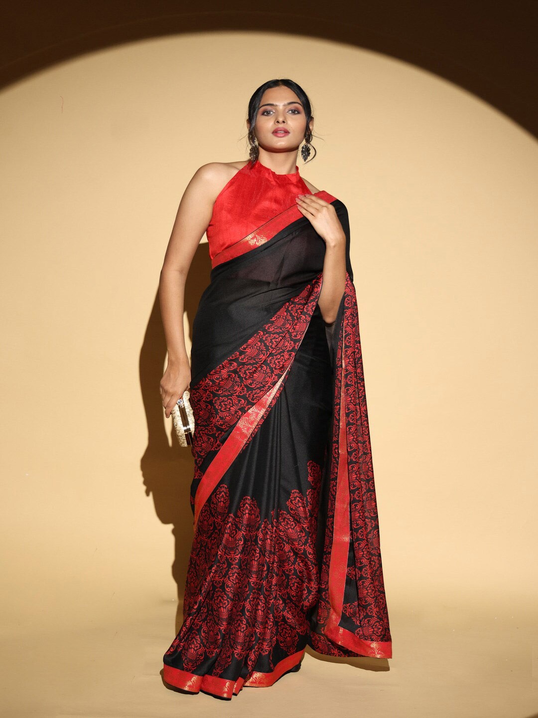 

Atulyam Tex World Ethnic Motifs Printed Zari Detail Border Saree, Black