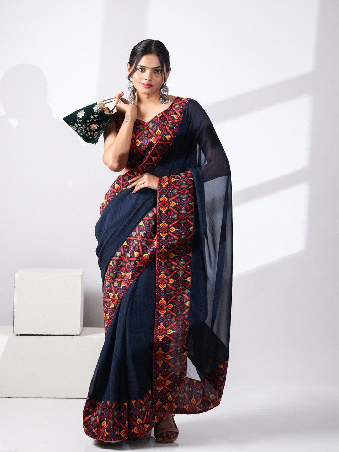 

Atulyam Tex World Ethnic Motifs Border Printed Saree, Blue