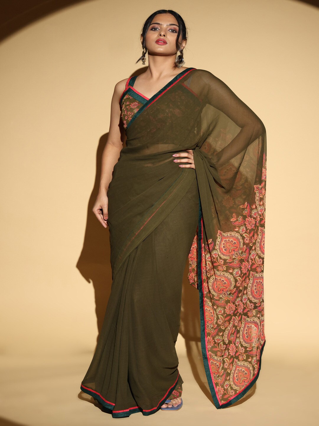 

Atulyam Tex World Floral Printed Poly Georgette Saree, Green