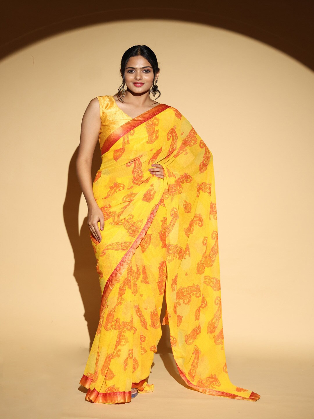 

Atulyam Tex World Floral Printed Poly Georgette Saree, Yellow