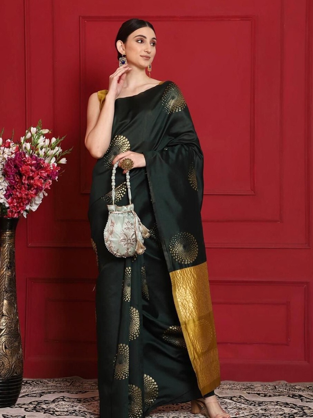 

Fab Viva Ethnic Motifs Woven Design Zari Banarasi Saree, Green