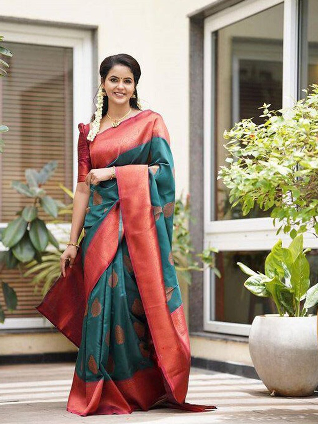 

Fab Viva Woven Design Zari Silk Blend Banarasi Saree, Teal