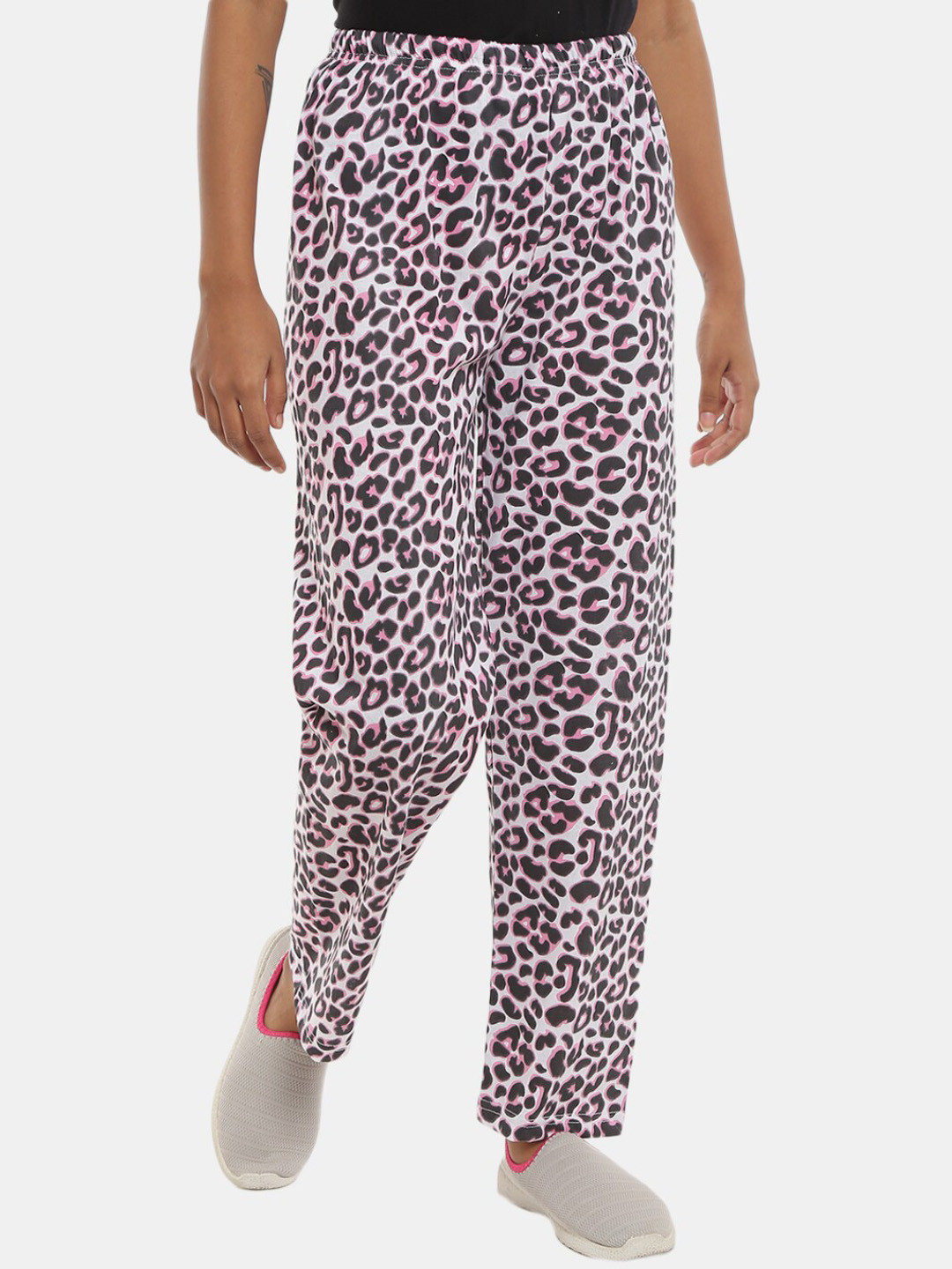 

V-Mart Women Animal Printed Mid-Rise Straight Fit Lounge Pants, Off white