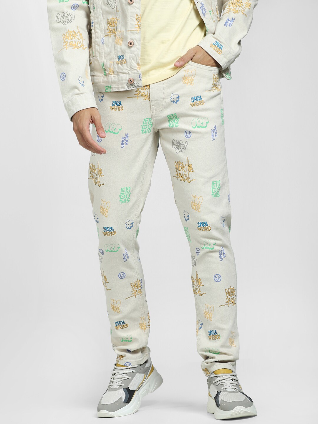 

Jack & Jones Men Low-Rise Clean Look Printed Stretchable Jeans, Off white