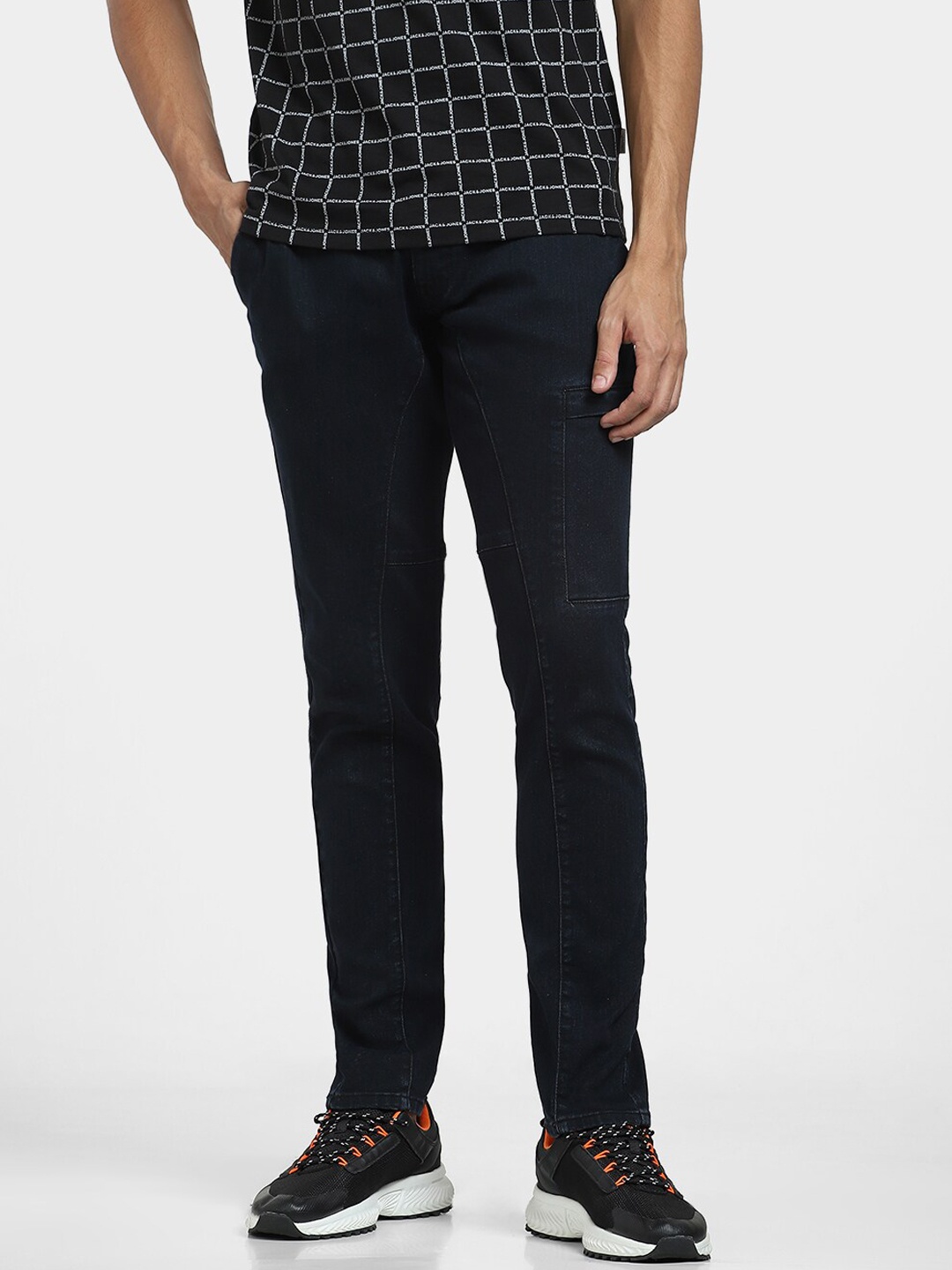 

Jack & Jones Men Low-Rise Clean Look Stretchable Jeans, Blue