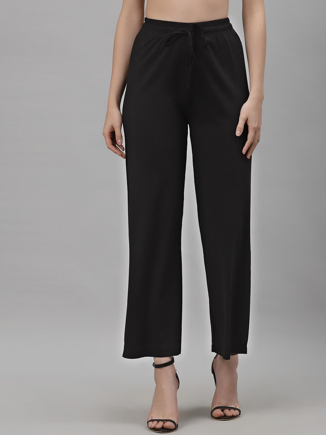 

NEUDIS Women Relaxed Straight Fit Mid-Rise Parallel Trousers, Black