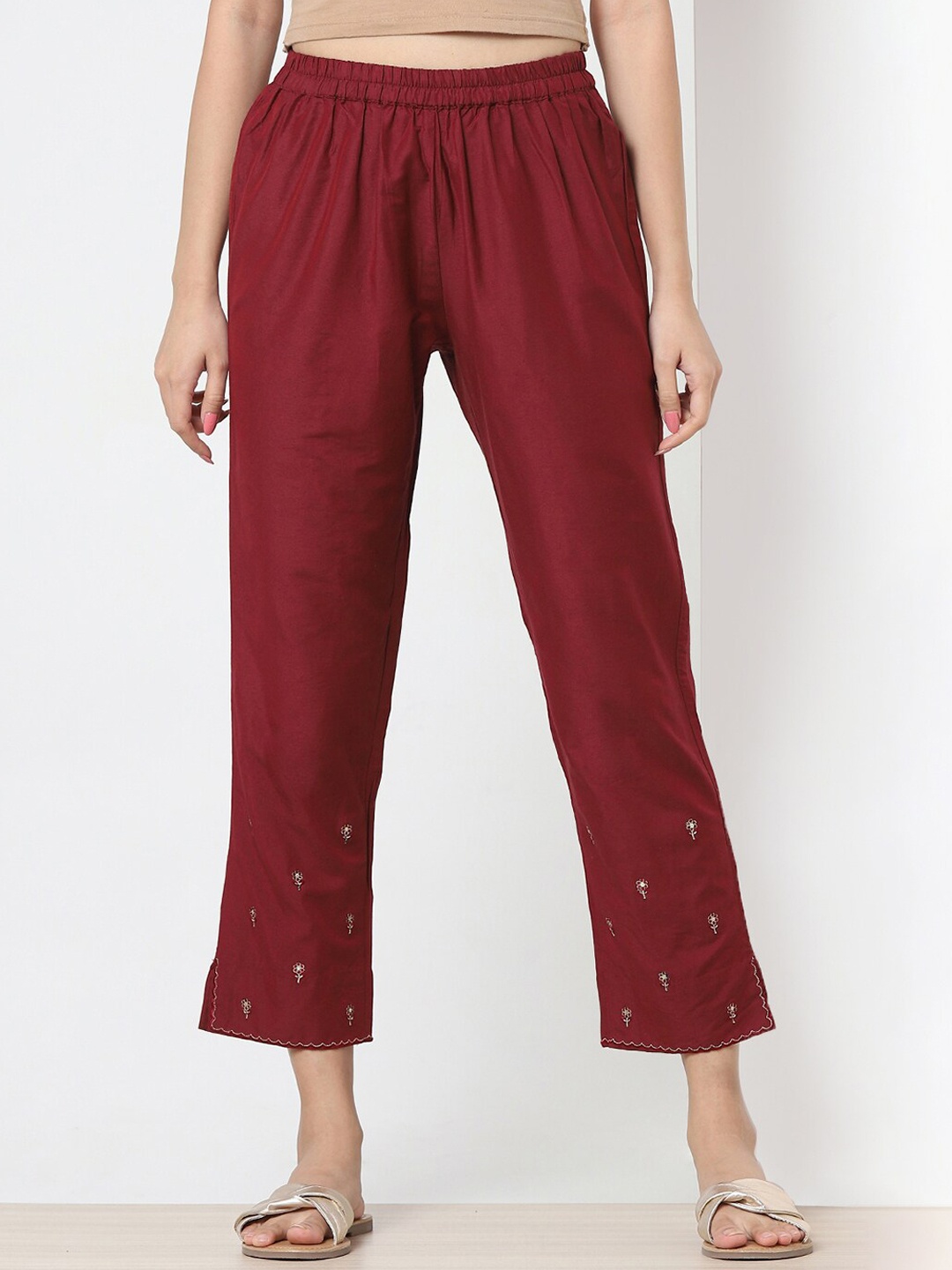 

Marigold Lane Women Floral Embroidered Slim Fit Regular Trousers, Maroon