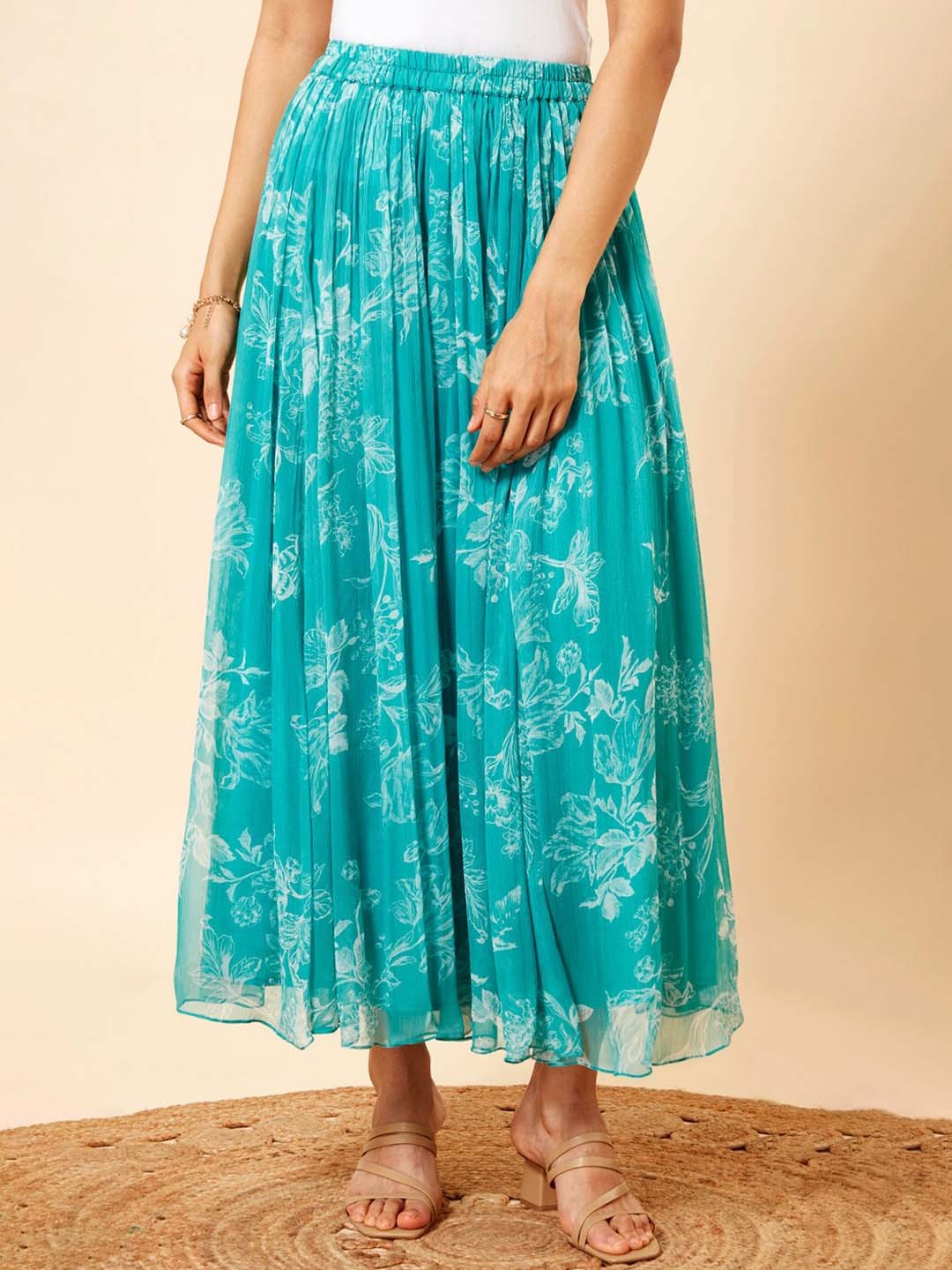 

Marigold Lane Women Floral Printed Flared Cropped Palazzos, Blue