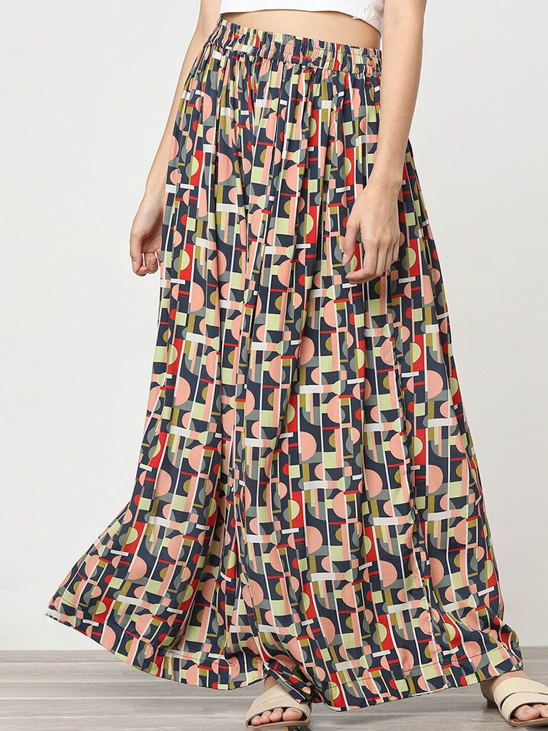 

Marigold Lane Women Geometric Printed Flared Palazzos, Grey