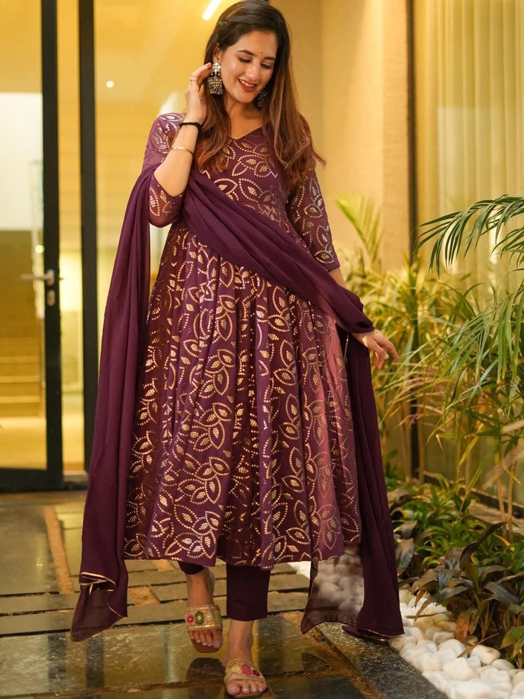 

ESTELA Floral Embroidered Sequinned Kurta With Trousers & Dupatta, Burgundy