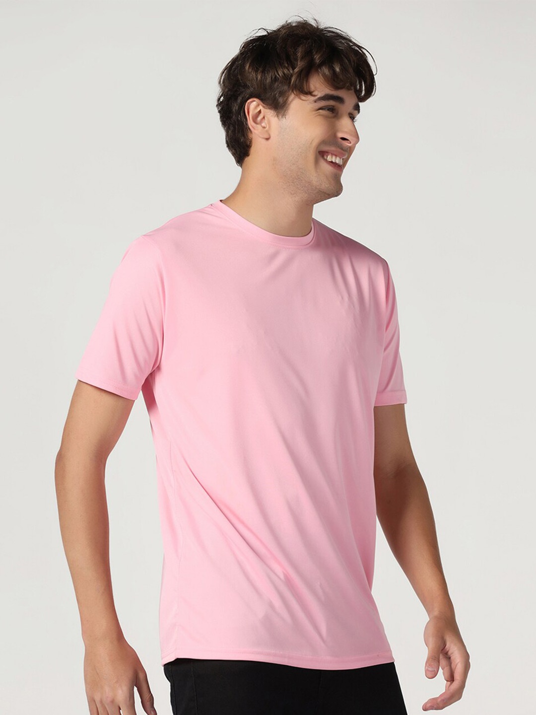 

INKKR Men Solid Round Neck T-shirt, Pink