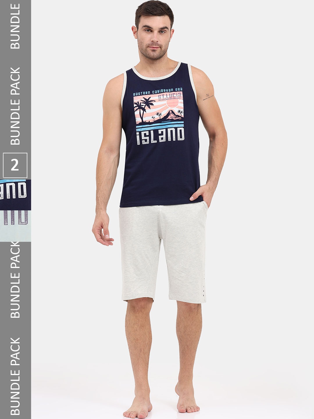 

Masculino Latino Pack Of 2 Typography Printed Sleeveless T-Shirt With Shorts, Navy blue