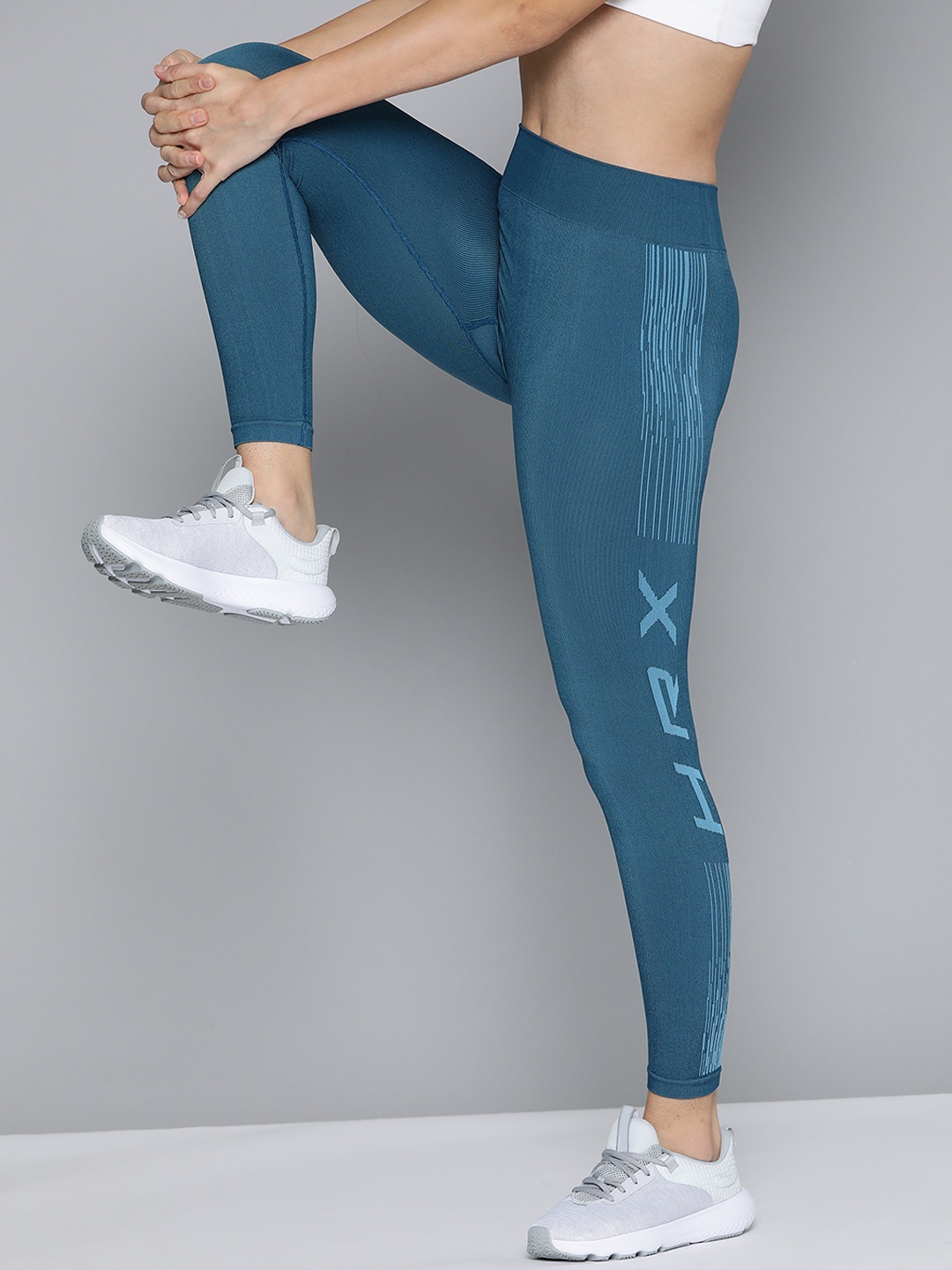 

HRX By Hrithik Roshan Printed Antimicrobial Seamless Reflective Running Tights, Blue
