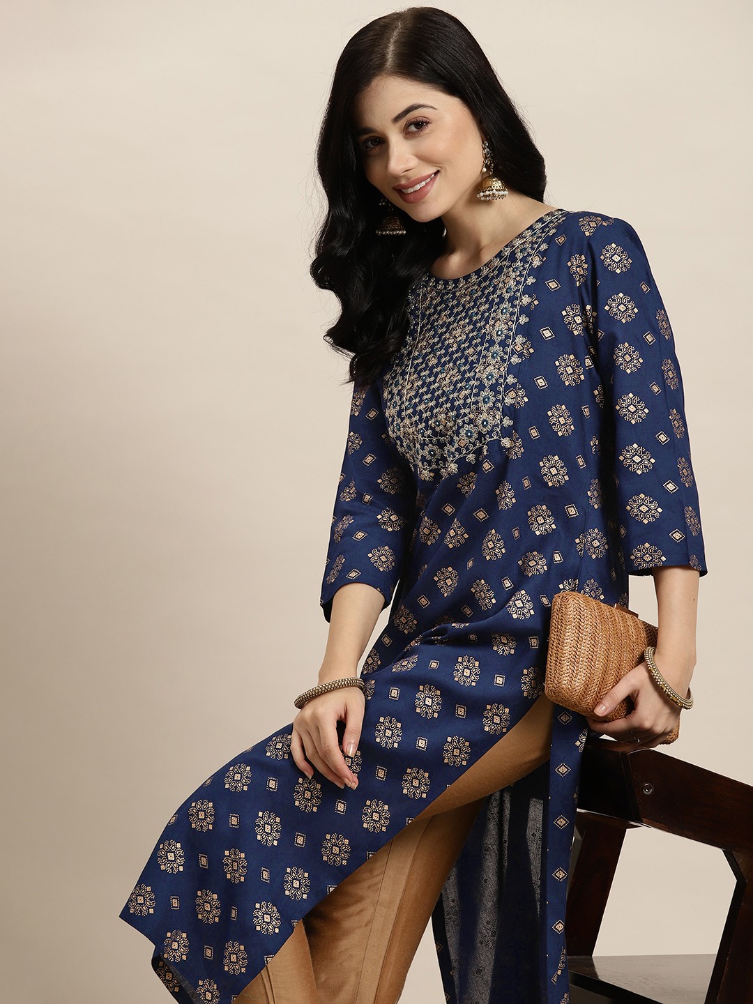 

HERE&NOW Ethnic Motifs Foil Printed Thread & Mirror Work Kurta, Navy blue