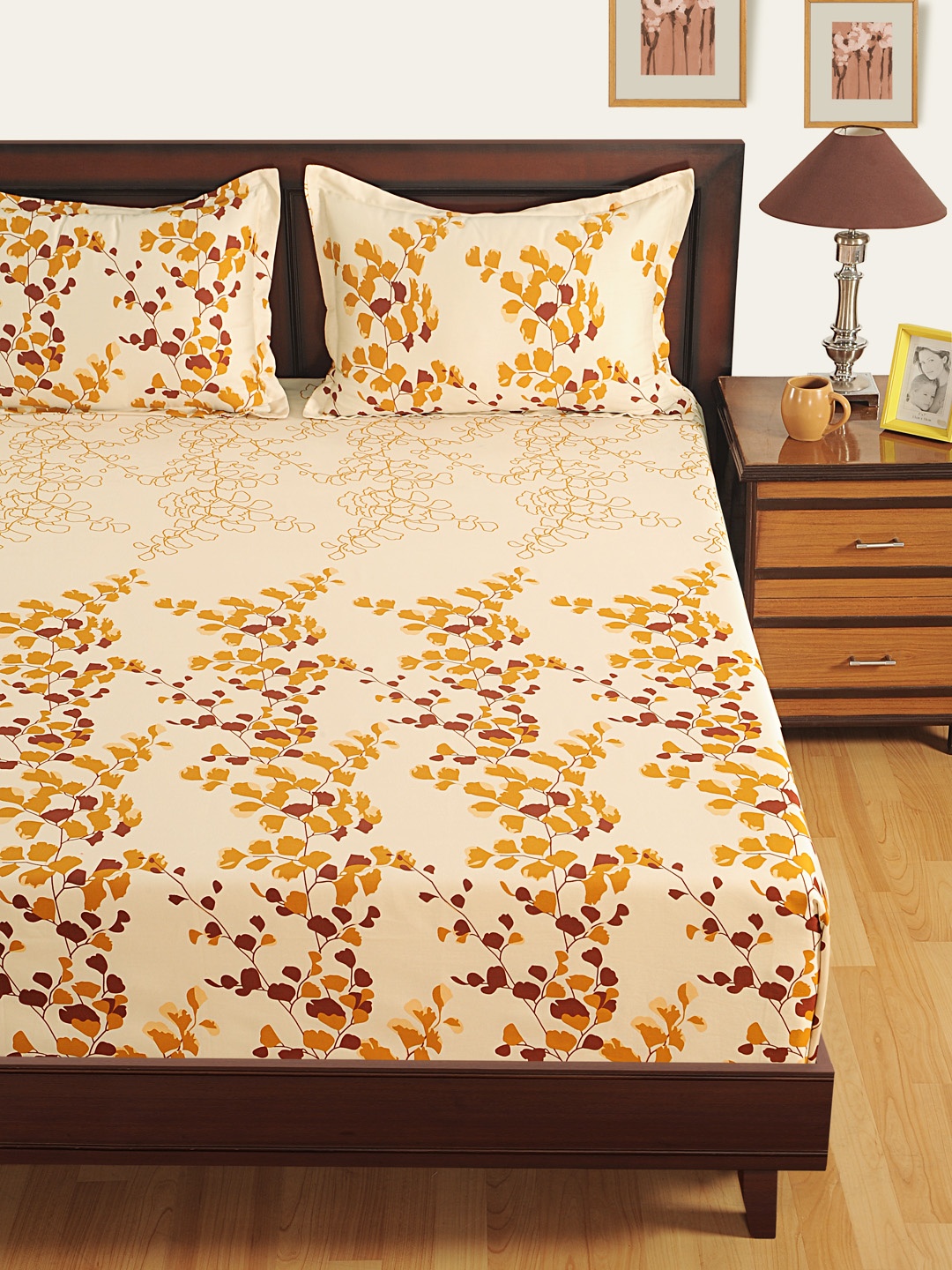 

SWAYAM Beige & Brown Floral Flat 250 TC Cotton 1 King Bedsheet with 2 Pillow Covers