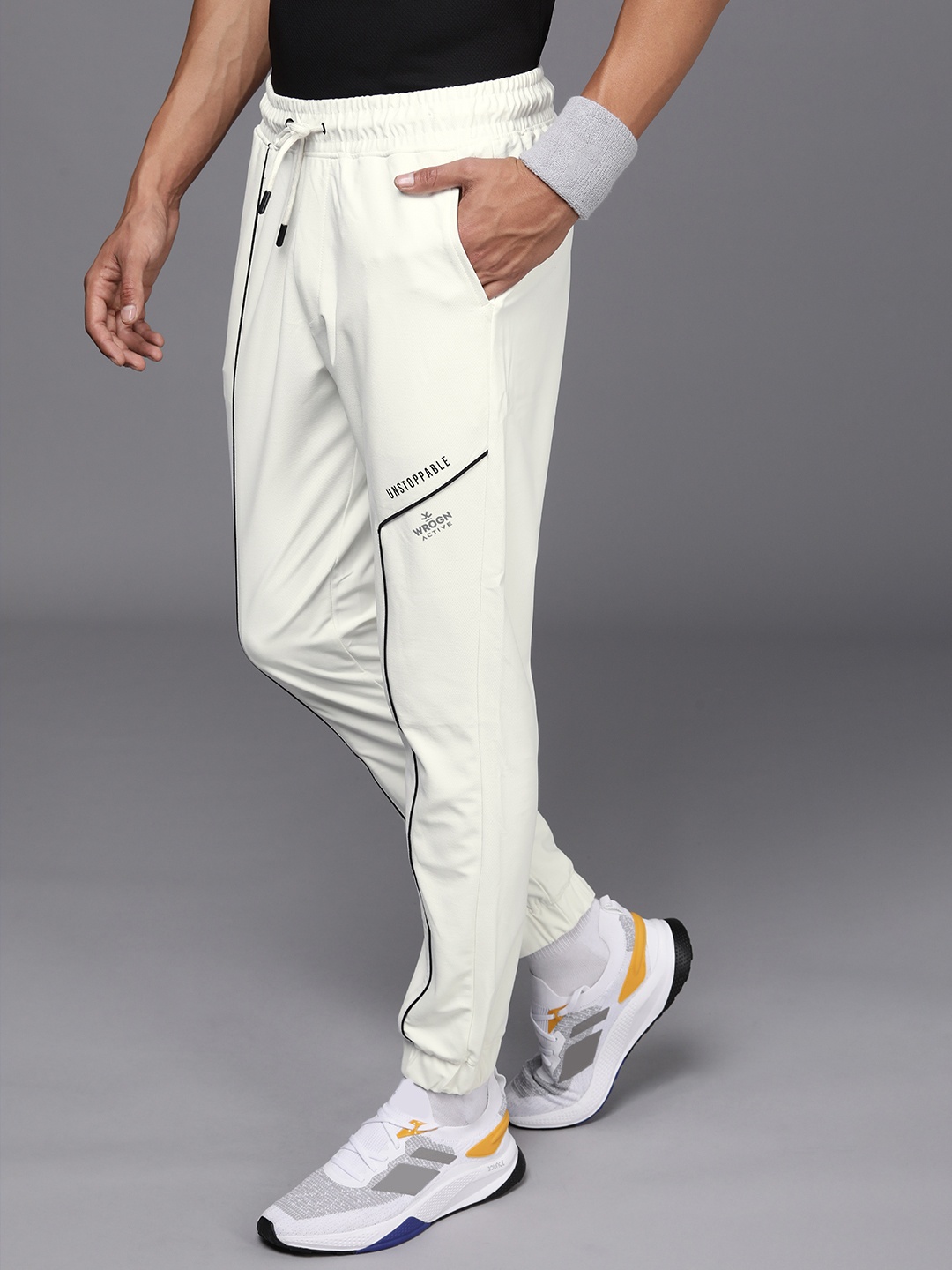 

WROGN ACTIVE Men Dry Pro Mid-Rise Sports Joggers, White