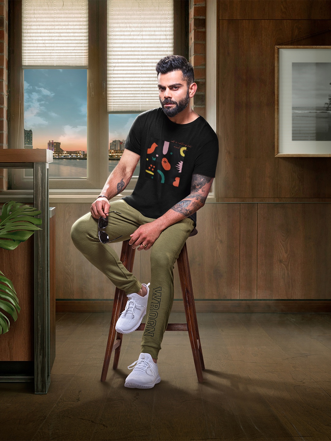 

WROGN Graphic Printed Slim Fit T-shirt, Black