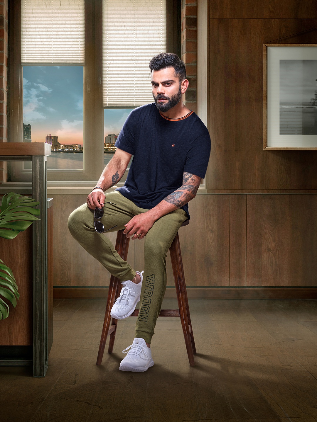 

WROGN Comfort Fit Round Neck Casual T-shirt, Navy blue