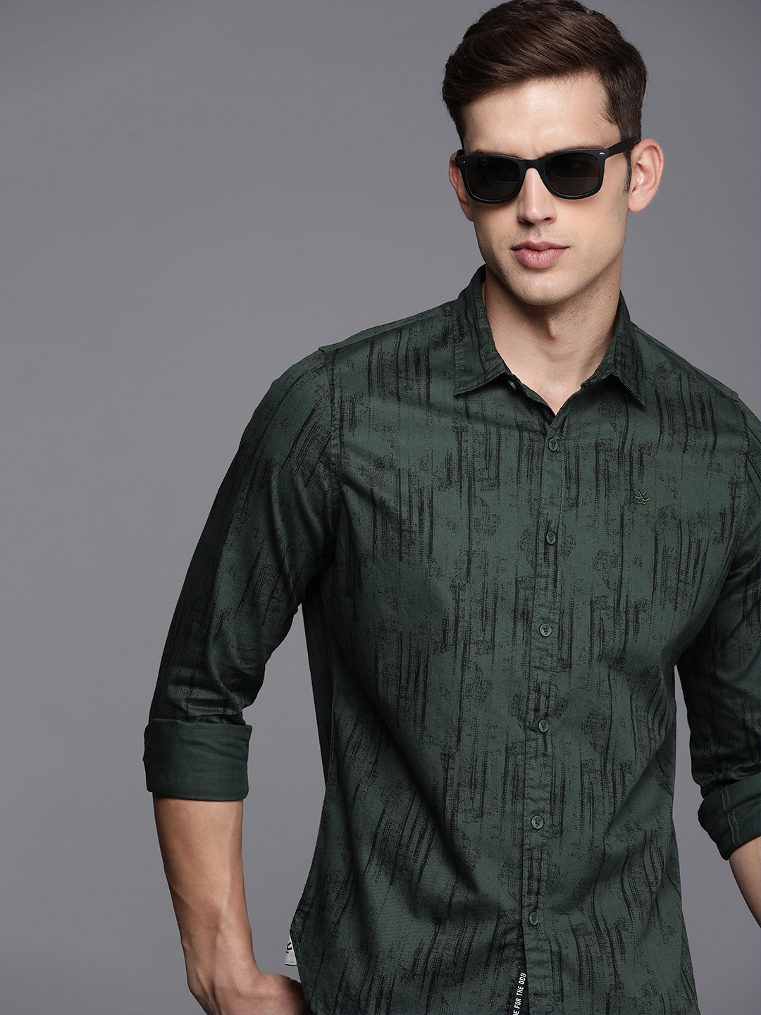 

WROGN Slim Fit Printed Pure Cotton Casual Shirt, Green