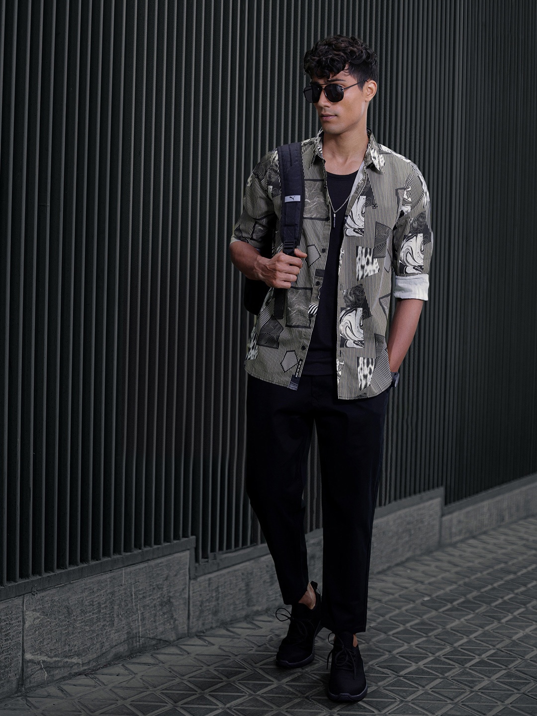 

WROGN Pure Cotton Geometric Printed Slim Fit Casual Shirt, Black