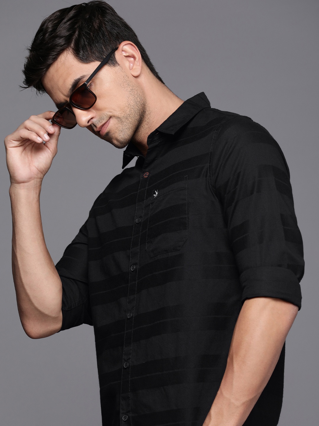 

WROGN Pure Cotton Slim Fit Horizontal Stripes Casual Shirt, Black